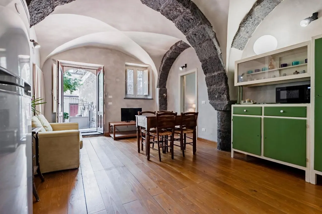 Gli Iris Apartments By Wonderful Italy Linguaglossa 0*,  Italien